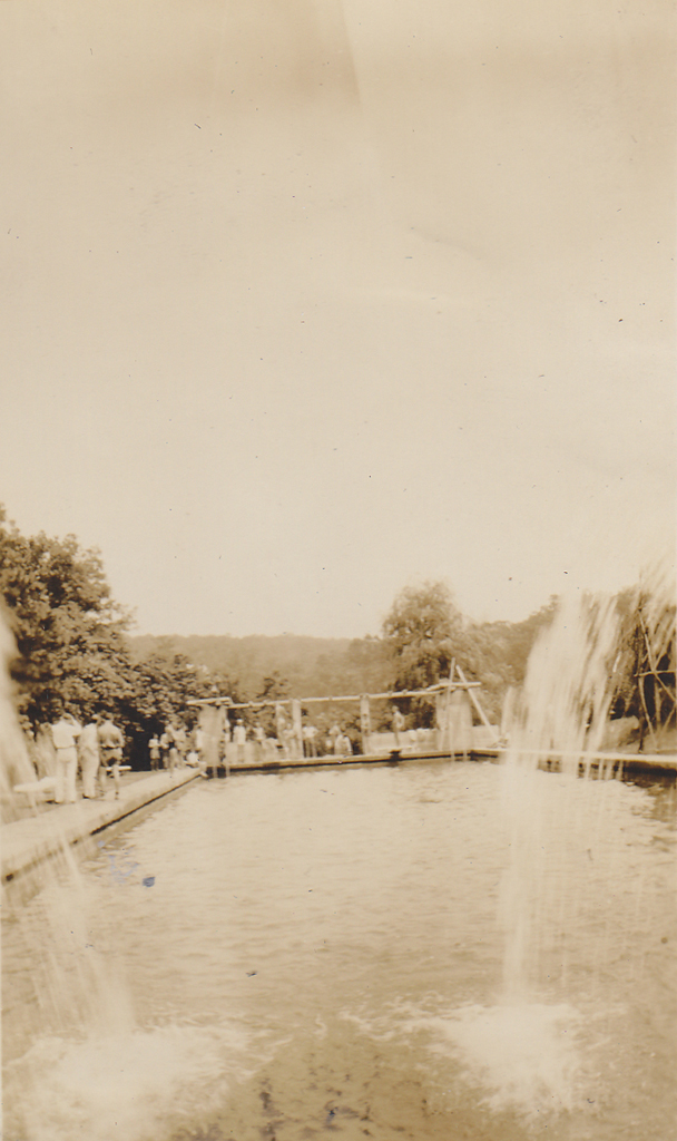 Early Horseshoe Pool